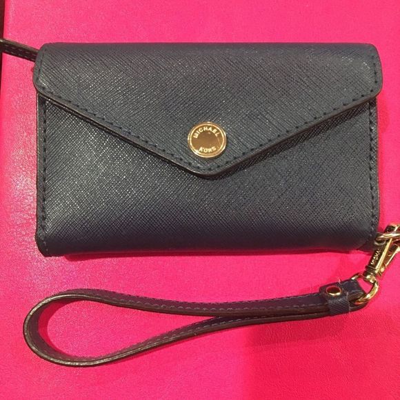 Michael Kors Handbags - Michael Kors wristlet iPhone 5 blue wallet